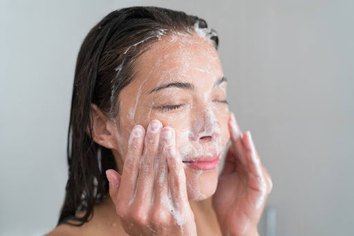 How to Choose the Right Organic Face Wash for Your Skin Type